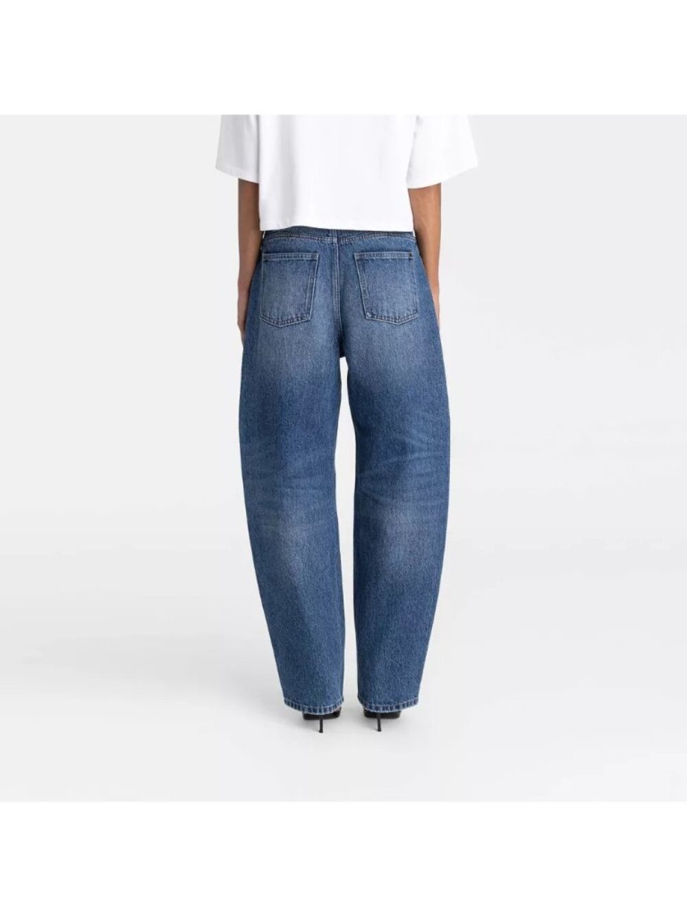 KBB by Kahlana The Lynnox Jean Mid Rise Barrel Leg Dark Wash Jeans -- Women's 2 - Picture 2 of 6